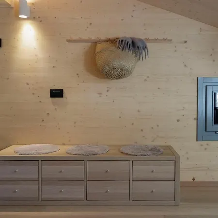 Hellochalet - Northern Lights - Family With Garden Walking Distance Lift בקתה *