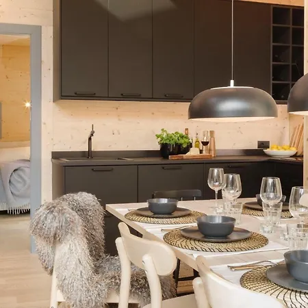 Hellochalet - Northern Lights - Family With Garden Walking Distance Lift Chalet *