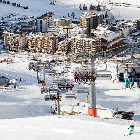 Hellochalet - Northern Lights - Family With Garden Walking Distance Lift